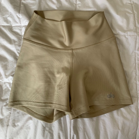 EUC ALO YOGA 3" High-Waist Airlift Short, Xxs-Xs - Picture 1 of 5